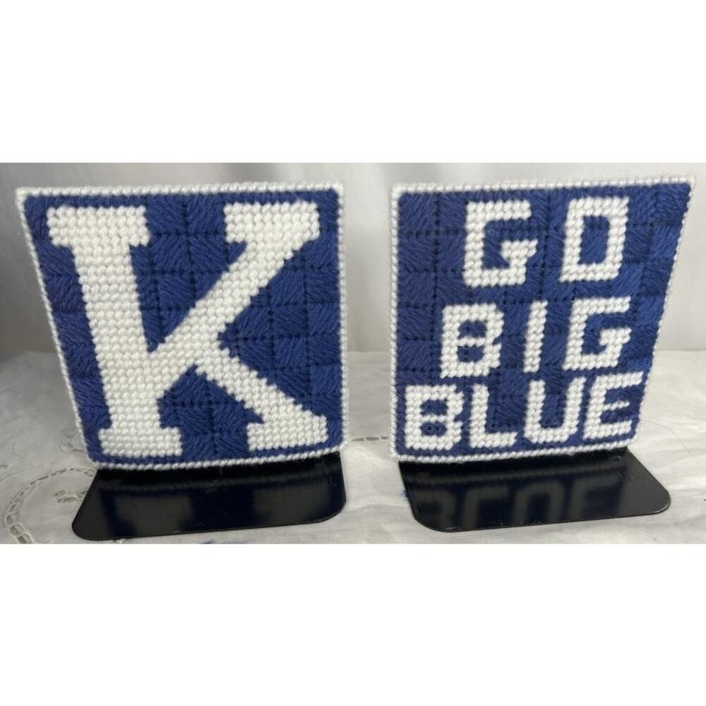University of Kentucky Crochet Cheer Signs “K” & “GO BIG BLUE” Desk Bookend Set
